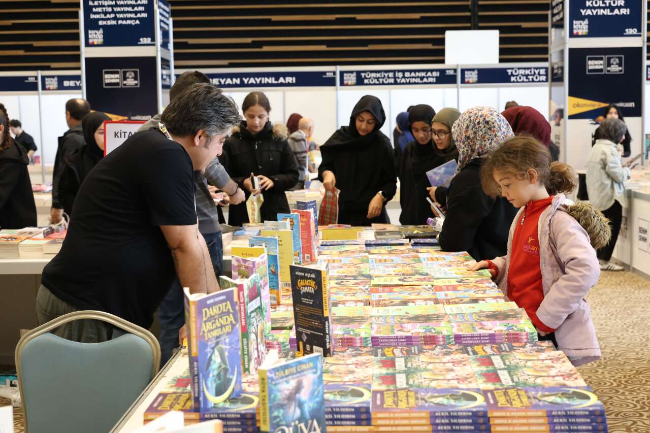 Konya’da kitap şöleni başladı! 10 gün dolu dolu geçecek 6